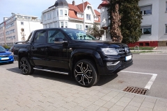 VW-Amarok-schwarz-Fondmetall-2